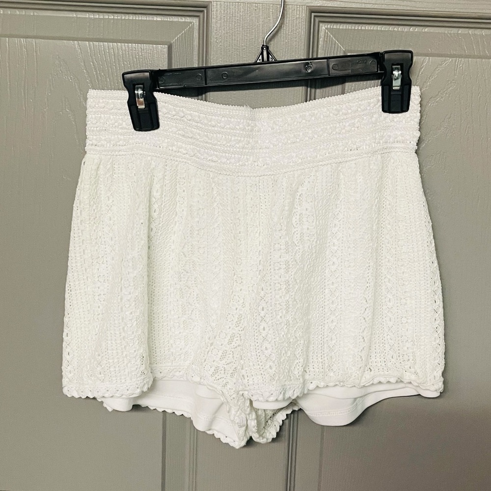 Women’s L White Lace Shorts